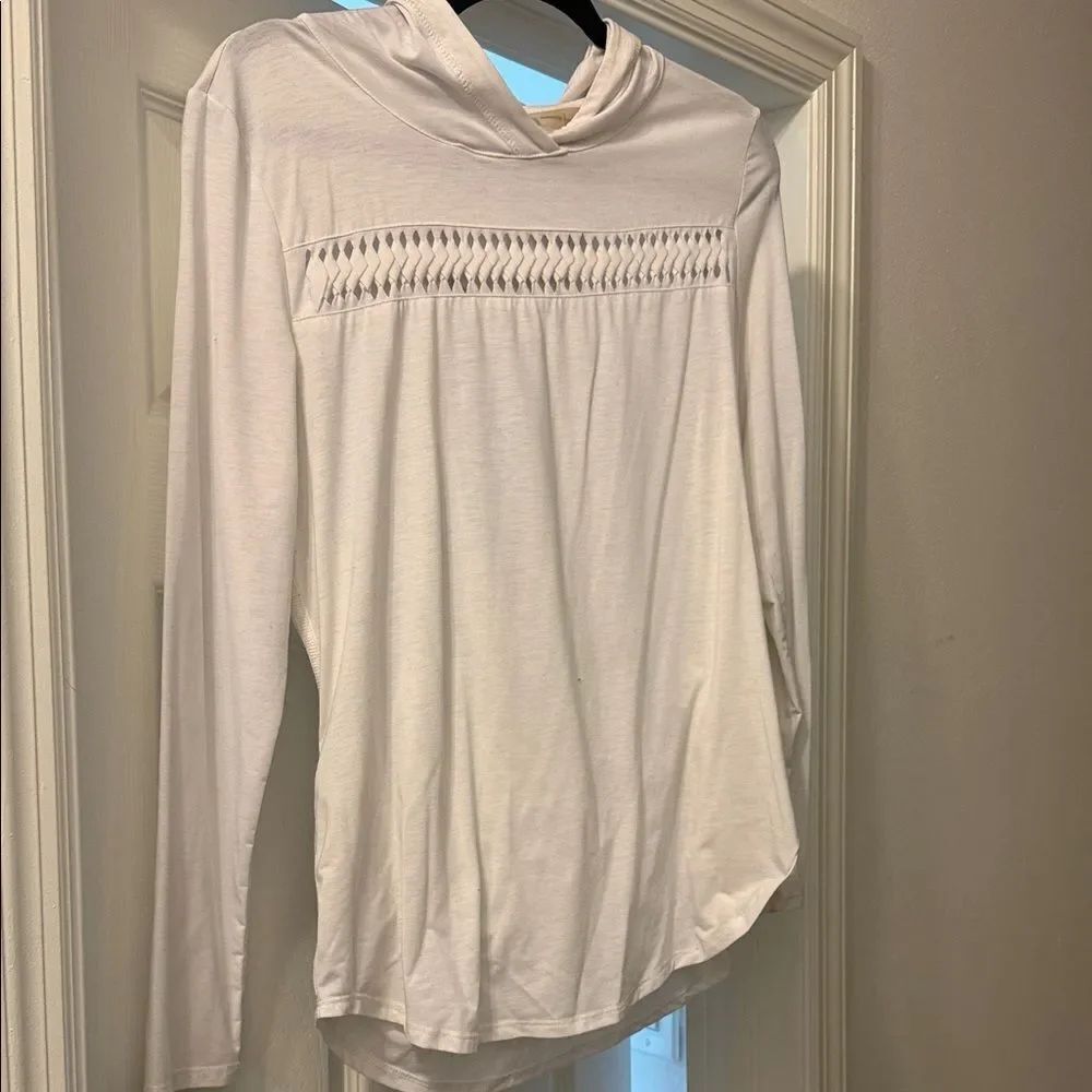 Elegant White Women's Open Back Hooded Long Sleeve Atheltic Top - Size Medium